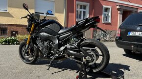 Yamaha FZ8 - 2