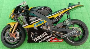 TAMIYA 1/12 YAMAHA YZR-M1 MONSTER - 2