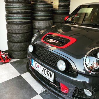 MINI cooper JCW John Works GP2 - 2