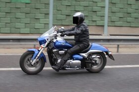 predam Suzuki Intruder - 2