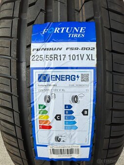 2ks Nove letne pneumatiky 225/55 R17 - 2