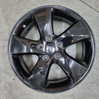 KIA disky 5x114.3 R17 6.5J ET46 - 2