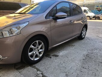 Peugeot 208 1.4 HDI - 2