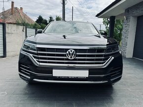 VW Touareg 3.0tdi V6 4motion elegance - 2