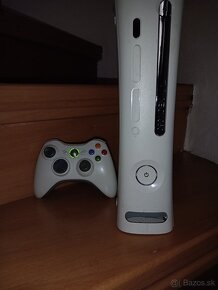 Predám Xbox 360 - 2