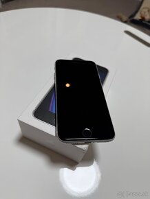 Iphone SE 2020 128gb - 2