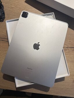 Ipad pro 2024 - v zaruke nepouzity - 2