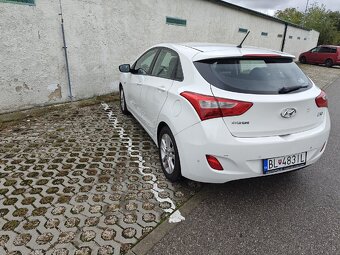 Hyundai i30 1,6 Family 2014 - 2