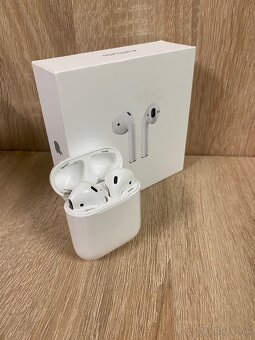 Predám AirPods 1 - 2