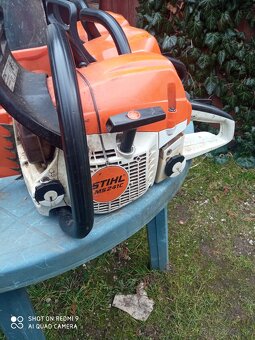 Motorová píla Stihl MS 241c - 2