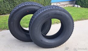 MICHELIN 295/80 R22,5 záberová - 2