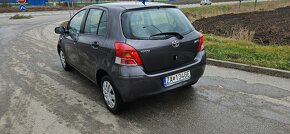 Toyota yaris - 2