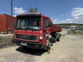 Hakovy nosič kontajnerov Volvo fl6 - 2