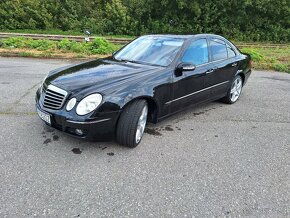 Mercedes Benz E class - 2