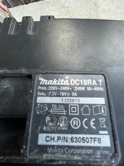 Nabíjačka Makita DC18RA - 2