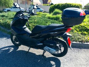 Honda PCX 125, r. 2014, facelift s LED svetlami - 2