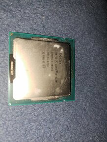 Intel i3 3220 , 3,3 GHz - 2