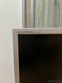 LG Flatron L225WS - 2