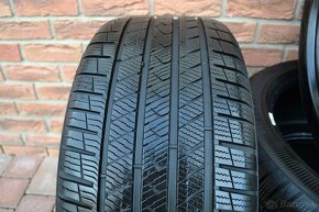 255/40 R20 Celorocne pneumatiky Vredestein 4ks - 2