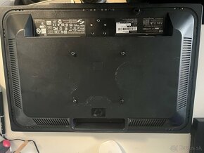 19” HP Monitor - 2