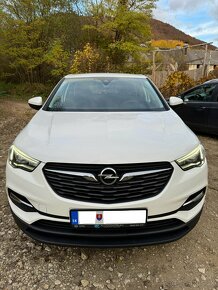 Opel Grandland X 1.2 TURBO - REZERVOVANÉ - 2