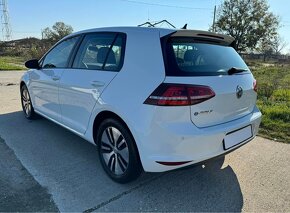 Volkswagen Golf e - 2