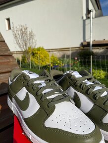 Nike Dunk Low Medium Olive - 2