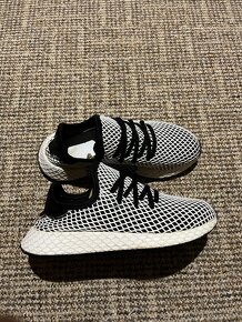 14x Dámské sportovní tenisky Adidas Deerupt (2) - 2