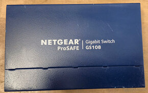 NETGEAR 8-port 1Gb/s switch - 2