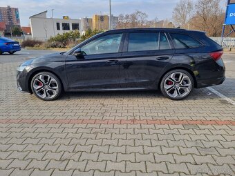 Škoda Octavia Combi 2.0 TDI RS DSG - 2