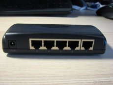 Edimax switch 5-port + el. adaptér - 2