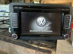 Autoradio orig Vw s veľkým dotyk displejom - 2