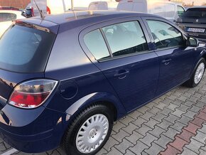 Opel astra 2012 86 000km - 2