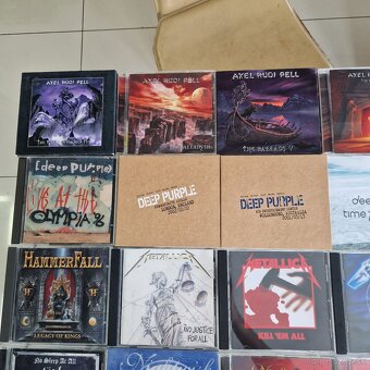 CD-čka...AXEL RUDY PELL,JUDAS PRIEST,DEEP PURPLE,AC/DC,QUEEN - 2