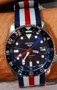 Predám hodinky Seiko 5 SPORTS GMT - 2