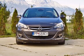 Opel Astra Sport Tourer ST 1.4 Turbo 140k Enjoy - 2