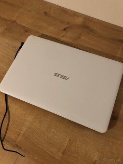 Notebook značky ASUS X540L - 2