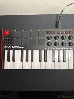 AKAI MPK Mini – MIDI kontrolér - 2