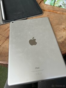 Apple IPad 9.generácie - 2