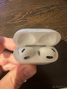 Predam Apple AirPods (3. generácie) s Lightning s nabíjacím - 2