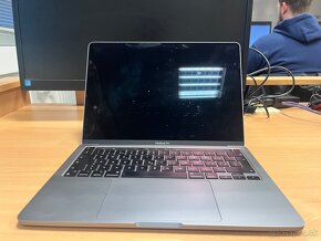 Predám macbook pro 2022 - 2