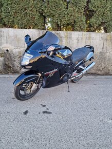 Honda cbr 1100xx blackbird - 2