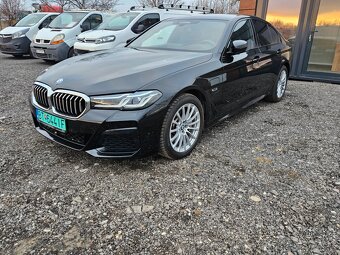 BMW 530e xDrive A/T M-Packet  LASER benzín+elektro Slovenské - 2