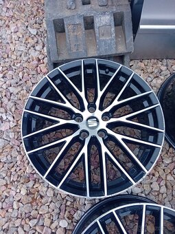 5x112 r19 zimne 225/35 continental - 2