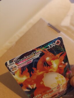 Pokemon TCG (Charizard VMax) - 2