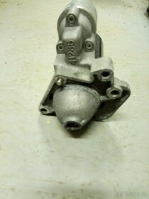 Starter Bosch 0 001 136 008, 233001073R - 2