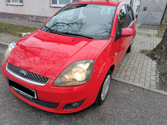 Predam Ford Fiesta 1.4benzin,62.700km,AUTOMAT - 2