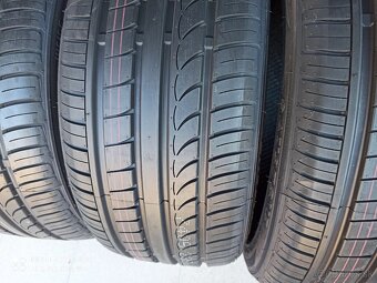 letne pneu 235/45 R17 - 2