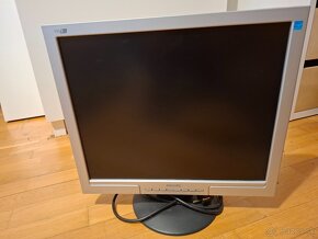 LCD monitor Philips - 2