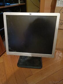 HP - Monitor - 2